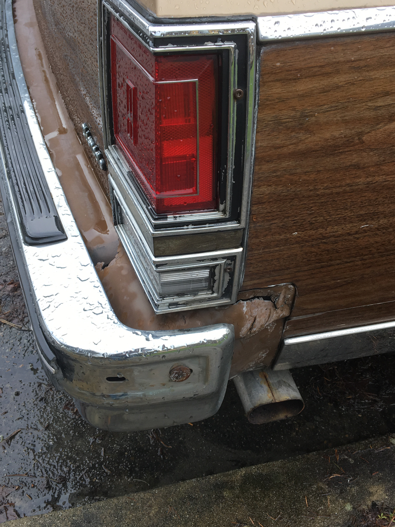 Illustration for article titled More pictures of that Olds wagonÂ